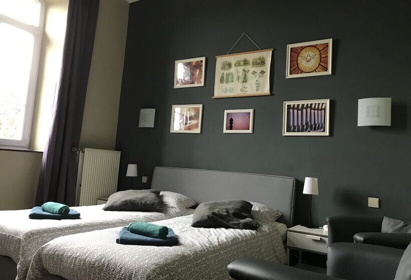 标准间, Les Ecoliers