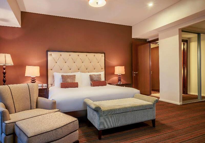 اتاق لوکس, OYO 763 Tazara Hotel