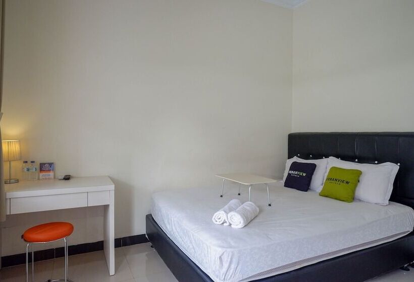Номер Стандарт, Urbanview Hotel Syariah Casa Azmya Yogyakarta