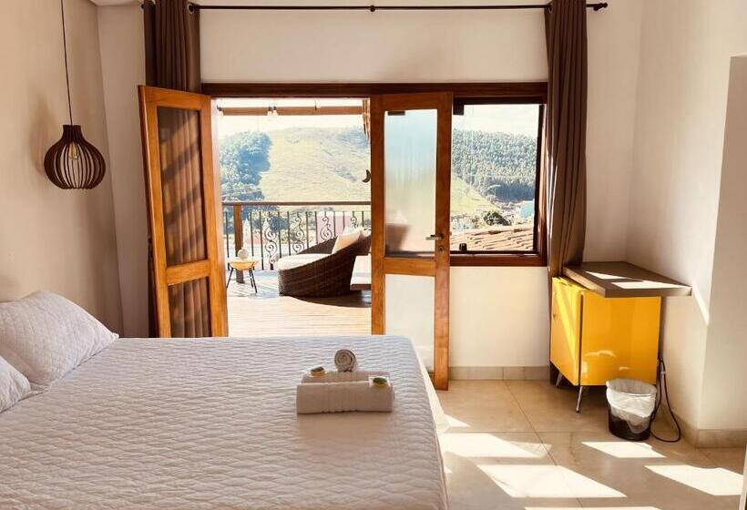 Suite with lake view, Pousada Quintal Da Lua