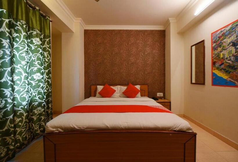 三人经典房间, Oyo 22915 C M Regency