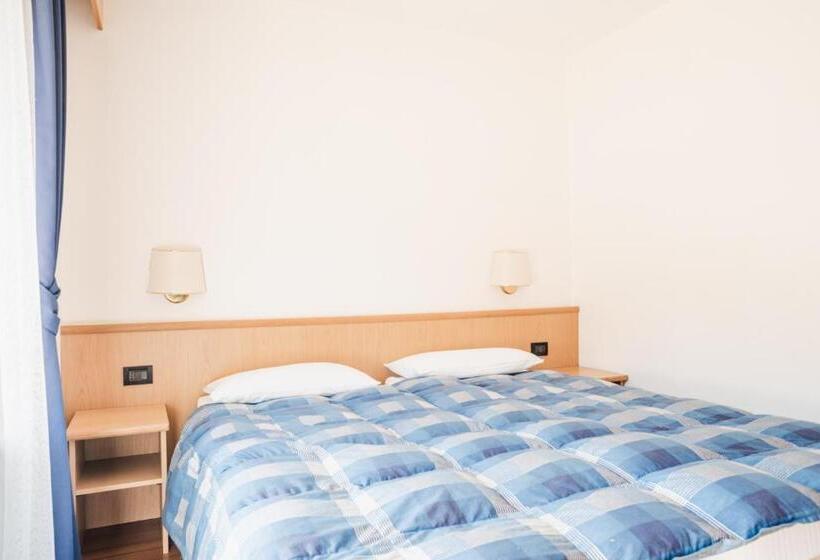 Апартаменты 2 Спальни, Residence Dolomia