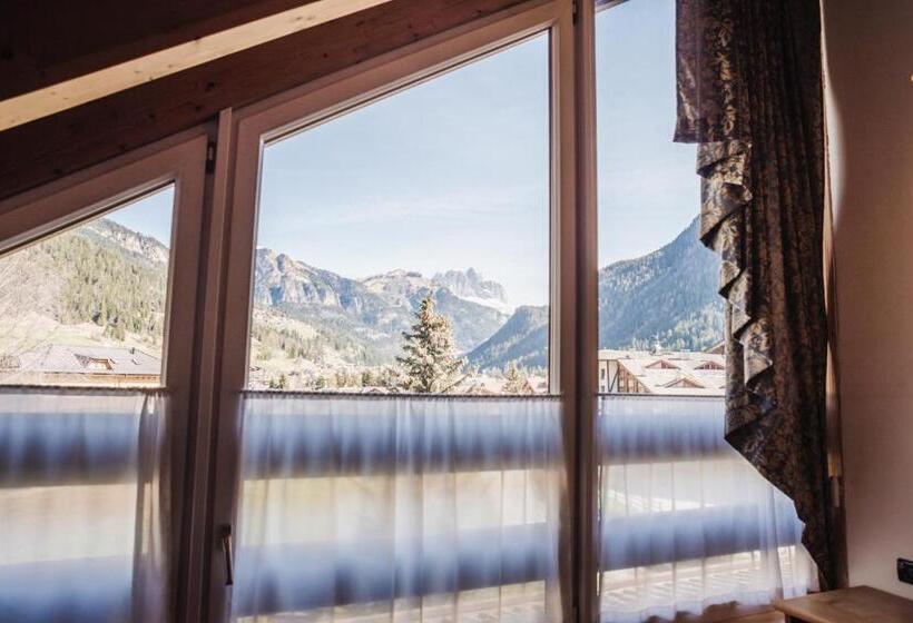 Апартаменты 3 Спальни, Residence Dolomia