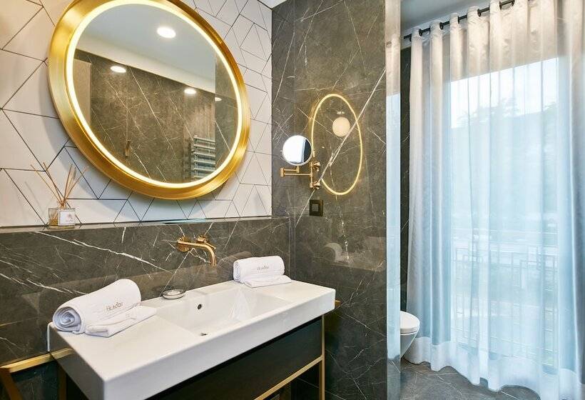 Королевский Люкс, Ikador Luxury Boutique Hotel & Spa