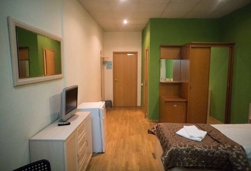エコノミールーム, Central House Hotel   Hostel
