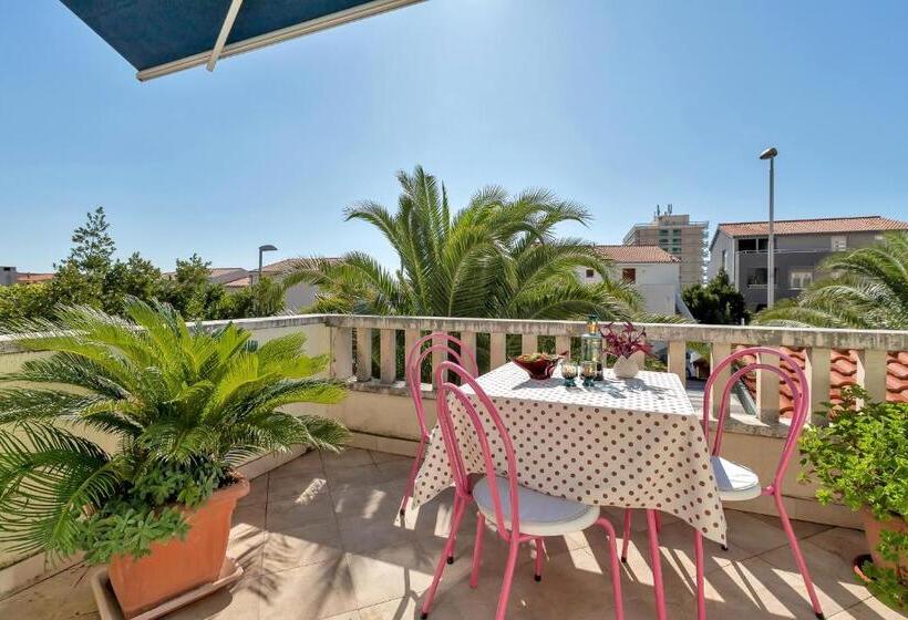 Estúdio standard com Terraço, Apartments Dany