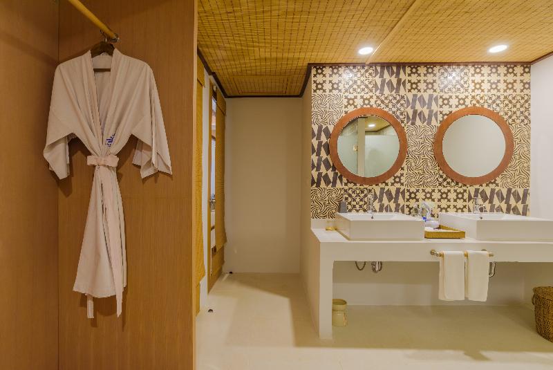 ویلای لوکس 1 خوابه, Paradise Beach Resort, Koh Samui   Sha Extra Plus