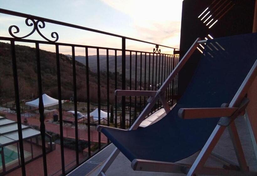 اتاق لوکس, Resort San Nicola   Restaurant And Wellness Fitness