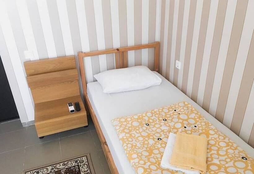اتاق استاندارد یک نفره, Guest House Olimpic Park