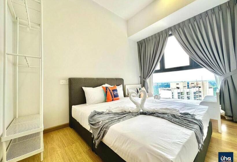 Апартаменты 3 Спальни, Country Garden Danga Bay @ Uha