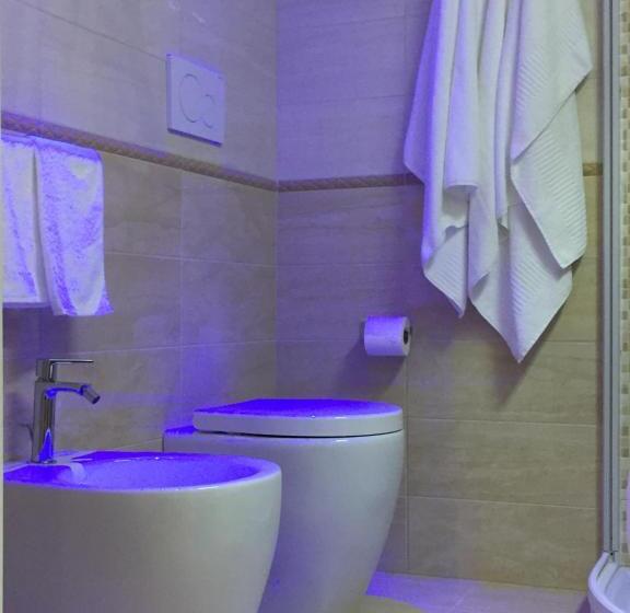 Номер Стандарт Трехместный, Grand Hotel Royal