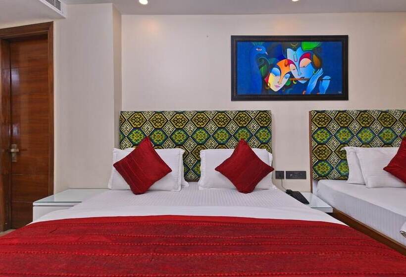 استودیو خانوادگی, Staybook Hotel Nitya Maharani Free Airport Pickup