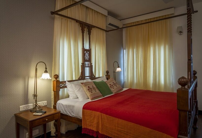 Люкс, Ikhaya Artisanal Boutique House