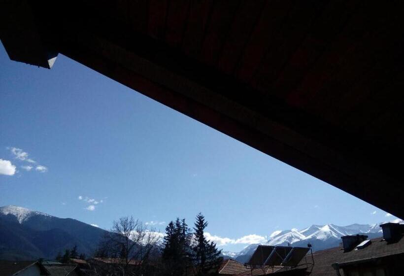 استودیوی استاندارد, Guest House Lila