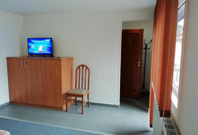 اتاق استاندارد با بالکن, Guest House Lila