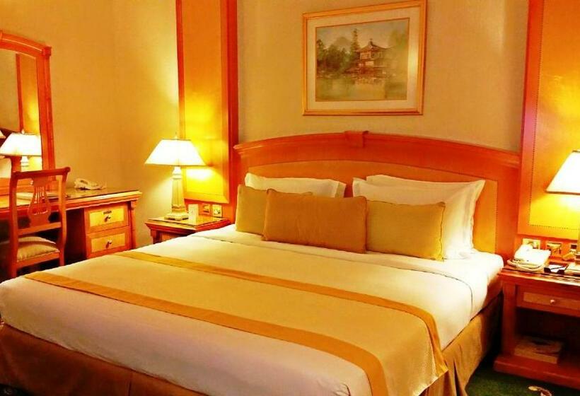 Номер Deluxe, Knight Castle Hotel   Formerly Known As Carlton Palace