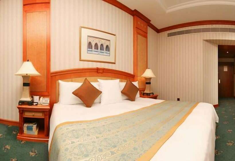 Номер Deluxe, Knight Castle Hotel   Formerly Known As Carlton Palace
