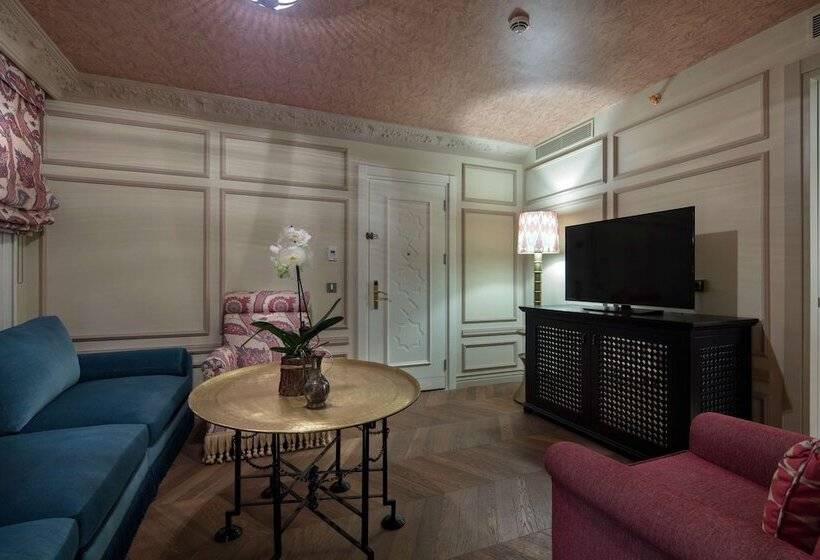 سوییت جونیور, Hagia Sofia Mansions Istanbul, Curio Collection By Hilton