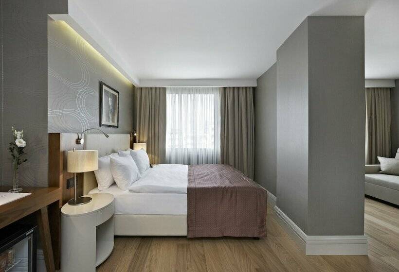 اتاق لوکس, Ramada Istanbul Grand Bazaar