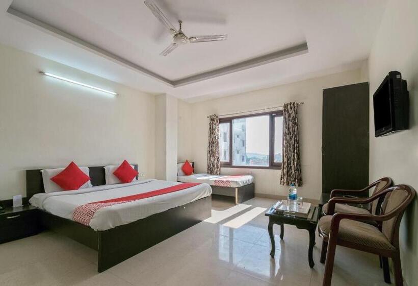 Трехместный Номер Классика, Triund Regency By Oyo Rooms