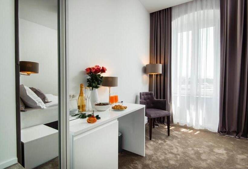 غرفة ديلوكس مطلّة علي البحر, Dream Luxury Rooms