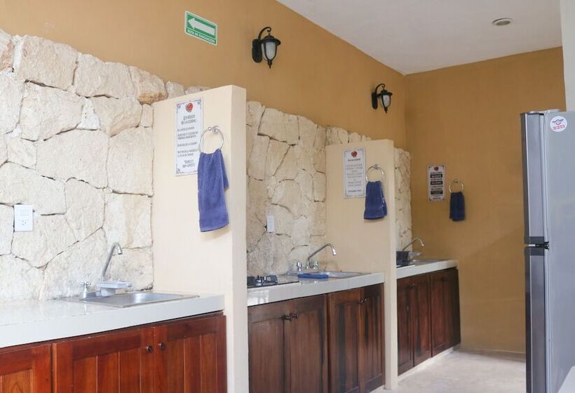 تختخواب در اتاق مشترک, Hostal Tunich Naj &