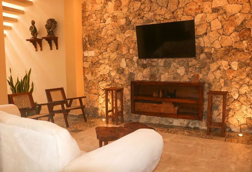 تختخواب در اتاق مشترک, Hostal Tunich Naj &