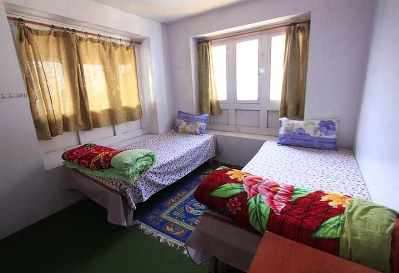 اتاق عادی, Himalayan Lodge