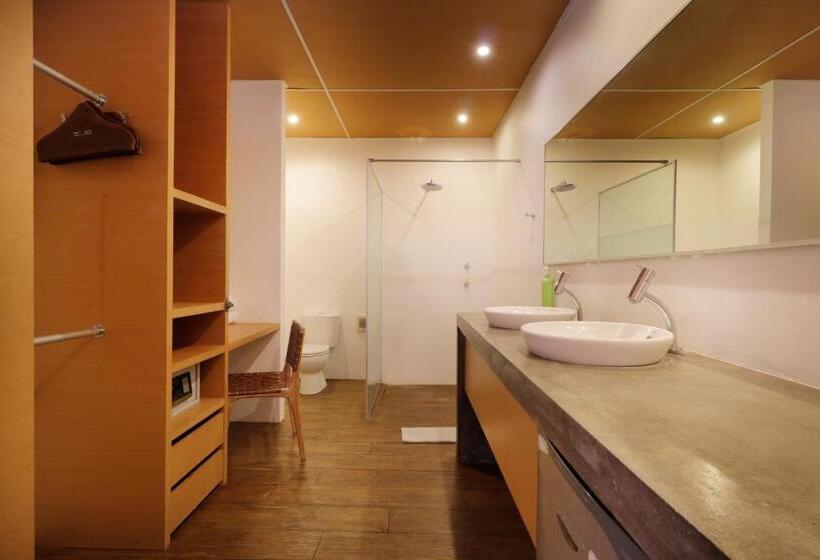 سوییت, Clio Apartment