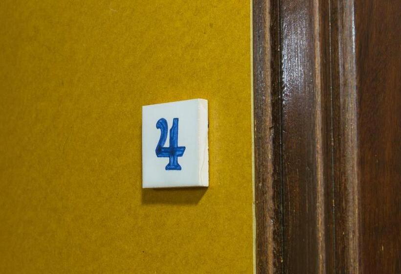 اتاق استاندارد با سرویس بهداشتی مشترک, Republica Bed & Breakfast