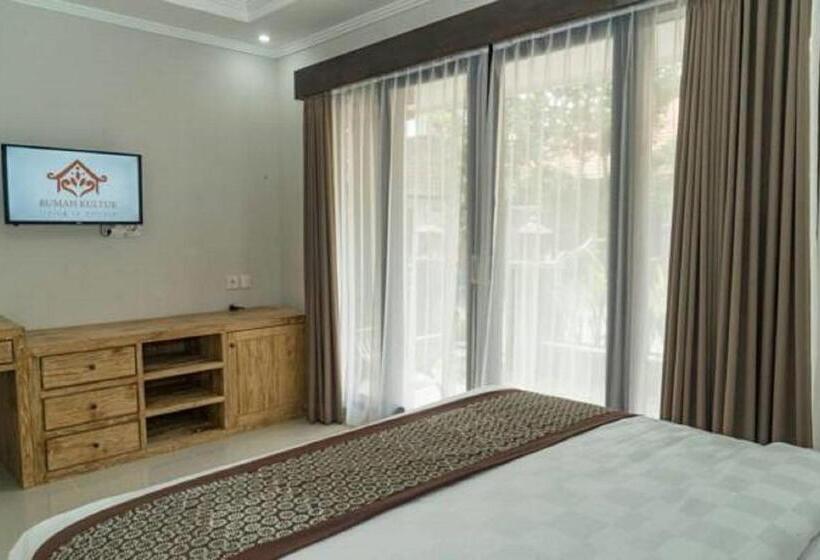 Номер Deluxe, Rumah Kultur