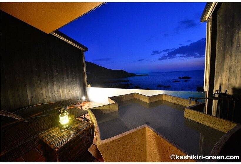 １階のスタンダードルーム, Xyz Private Spa And Seaside Resort