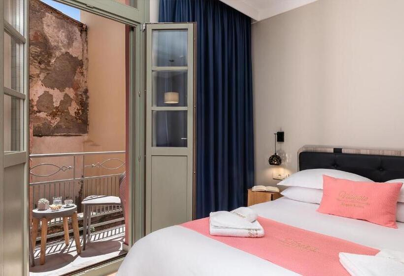غرفة ديلوكس رباعية, Viaggio Elegant Rooms