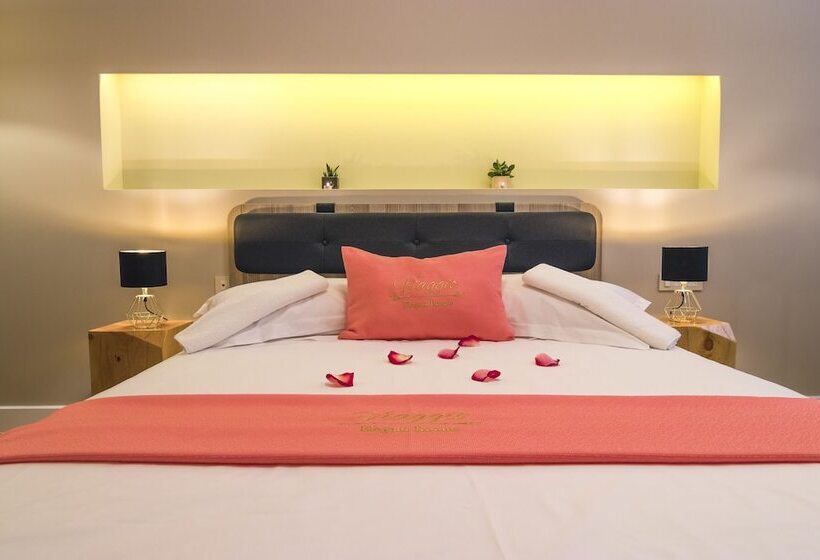 غرفة ديلوكس مزودة بشرفة, Viaggio Elegant Rooms