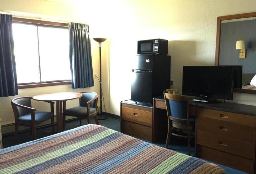 Номер Стандарт, Americinn Motel   Monticello