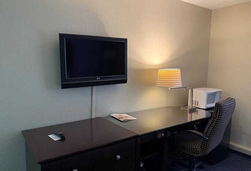 デラックススイート, Days Inn And Suites By Wyndham Hammond In