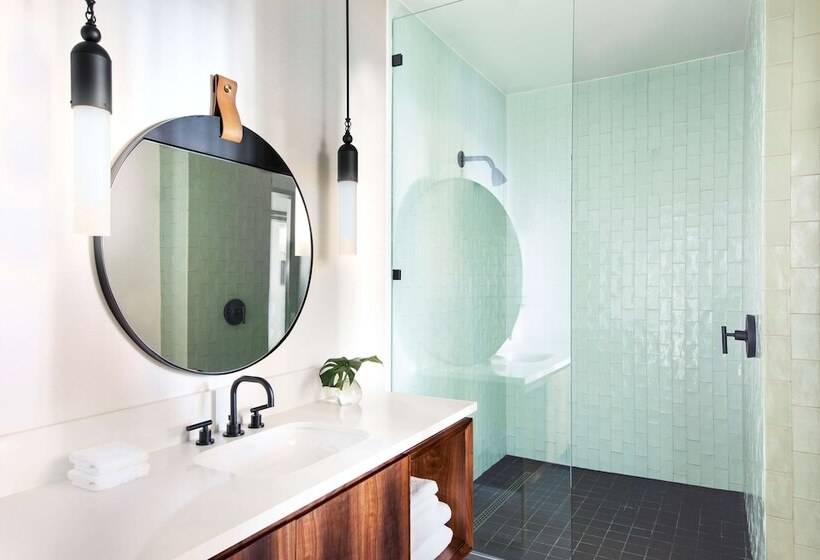 デラックスルーム, The Alexis Royal Sonesta Hotel Seattle