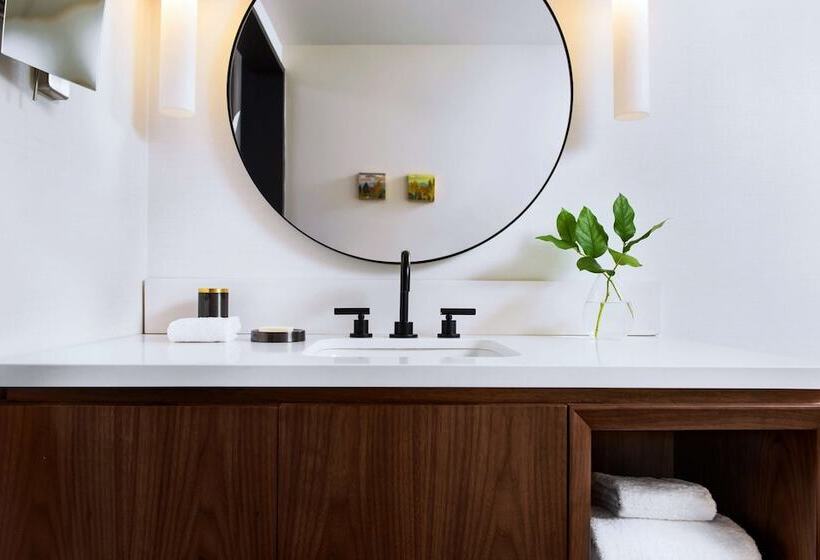 スイート, The Alexis Royal Sonesta Hotel Seattle