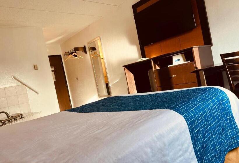 Номер Deluxe Кровать Кинг, Travelodge By Wyndham Valleyfair Shakopee