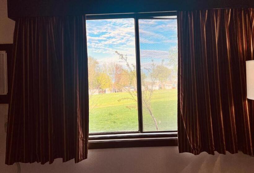 Номер Стандарт Адаптированный для Инвалидов, Travelodge By Wyndham Valleyfair Shakopee