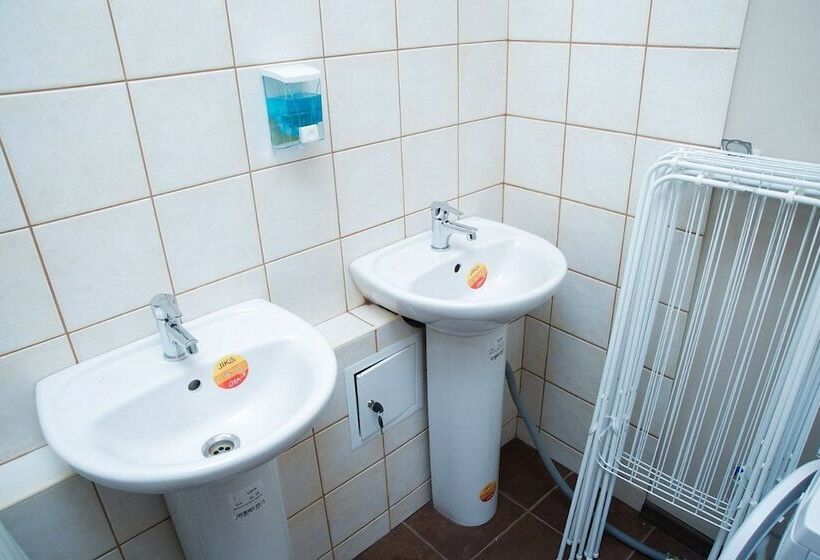 Quarto Triplo Economy, Kino Hostel On Viborgskaya