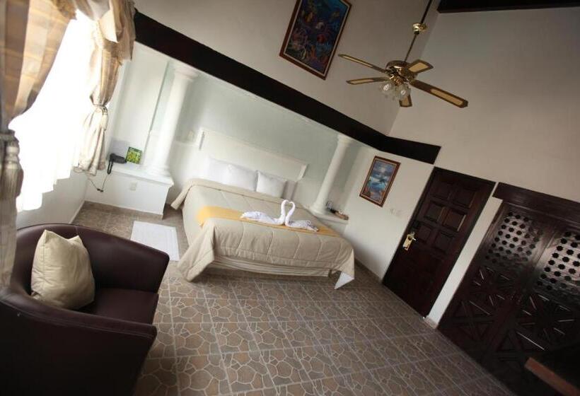 سوییت جونیور, La Capilla Hotel Boutique