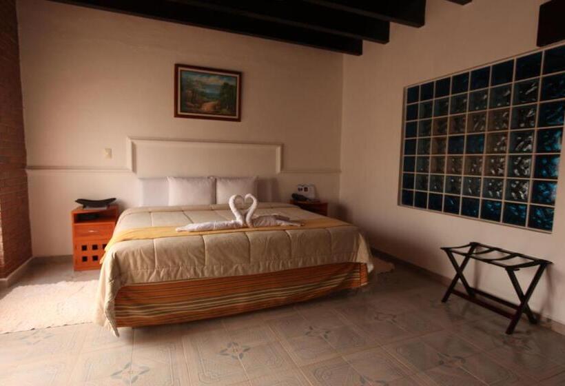 سوییت جونیور, La Capilla Hotel Boutique