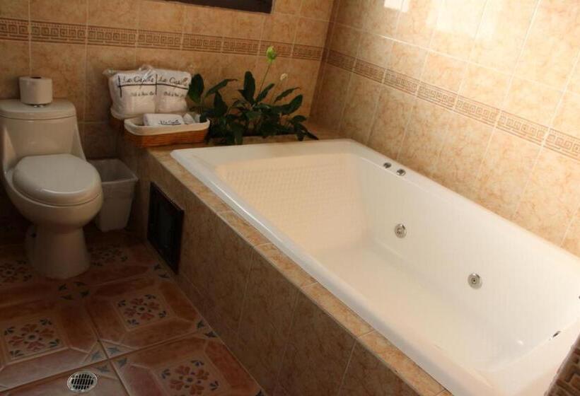 سوئیت سینیور, La Capilla Hotel Boutique