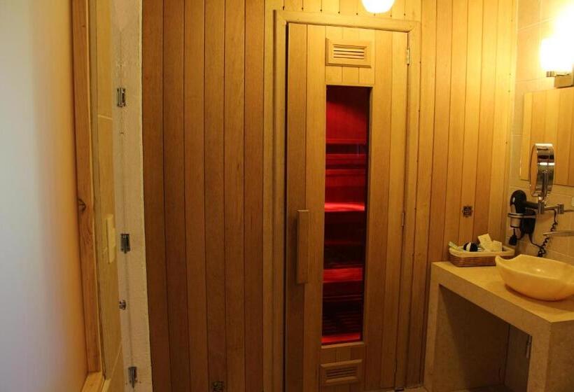 سوییت سوپریور, La Capilla Hotel Boutique