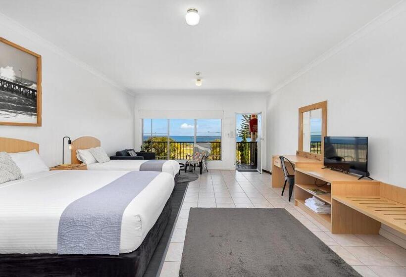 Люкс Superior Вид на Море, Coast Motel And Apartments