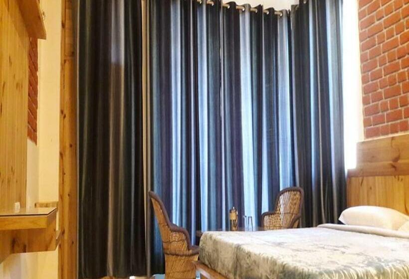غرفة ديلوكس, White Water Inn Mcleodganj