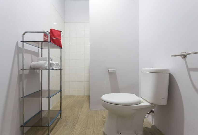 Номер Стандарт, Reddoorz Plus Near Cilandak Town Square 2