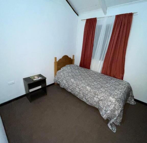 Quarto Estandar Individual Banheiro Compartilhado, Pua Vaenga