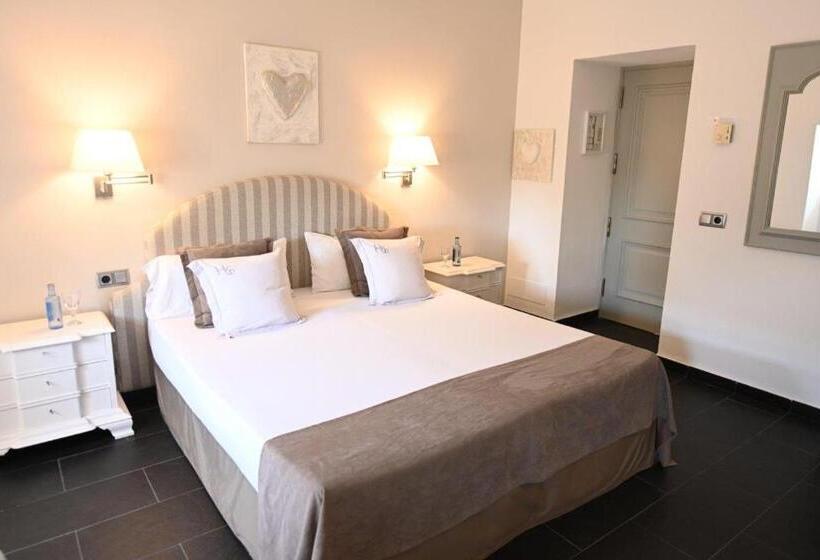 Номер Стандарт, Stadthotel Santanyi